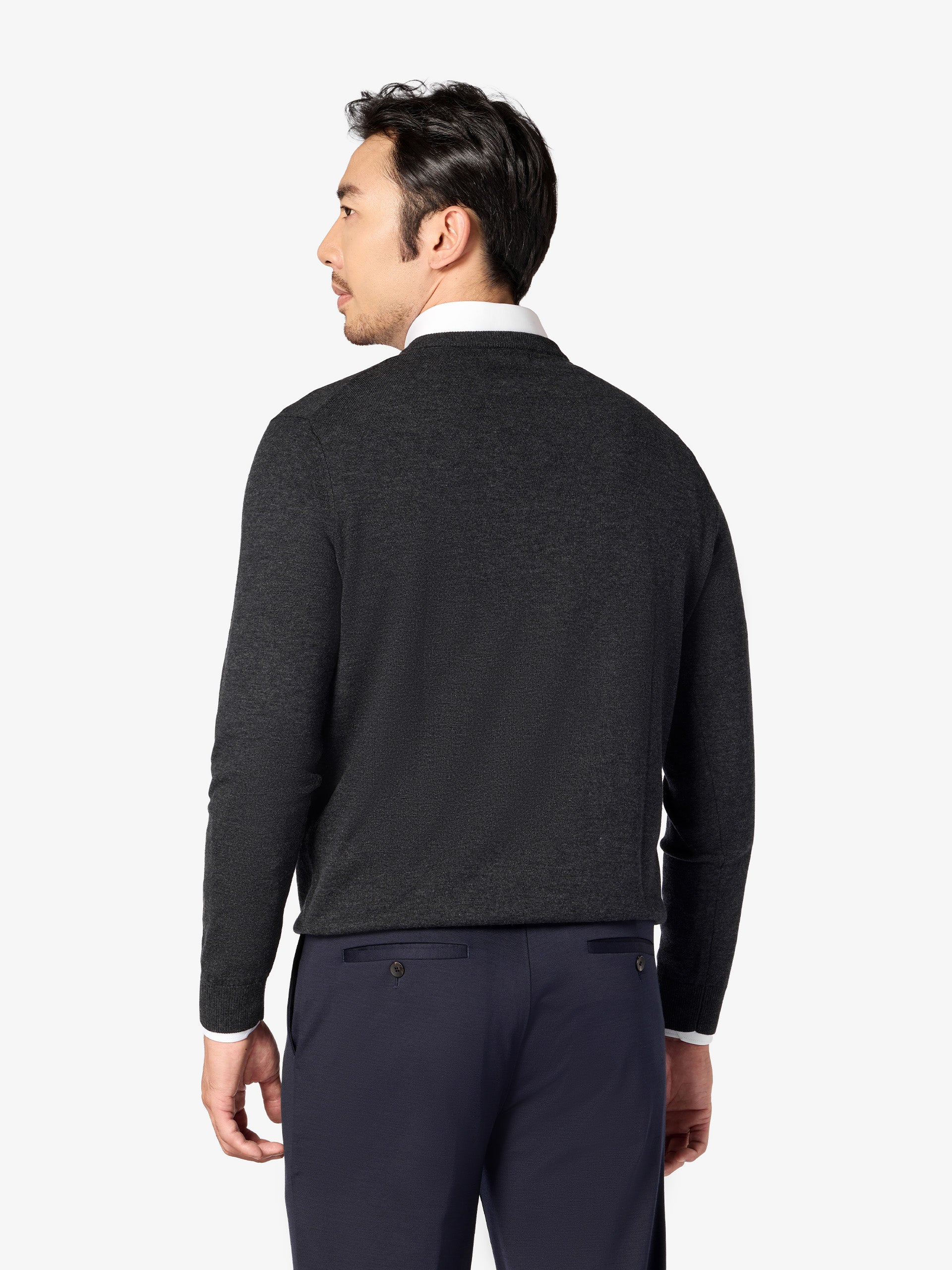 xSweater Merino V-Neck Midweight - Charcoal - Image 5